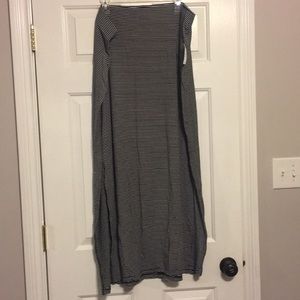 NWT Old Navy maxi skirt Size XXL